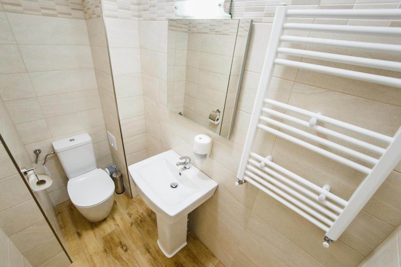 Sunny View 2 Bedroom Central Apartment ออราแด ภายนอก รูปภาพ