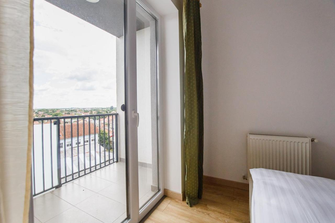 Sunny View 2 Bedroom Central Apartment ออราแด ภายนอก รูปภาพ