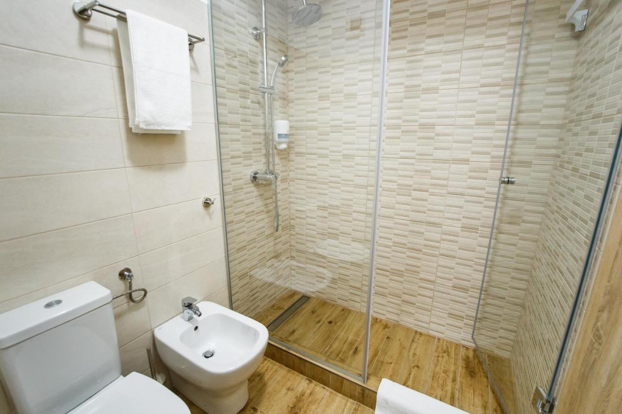 Sunny View 2 Bedroom Central Apartment ออราแด ภายนอก รูปภาพ